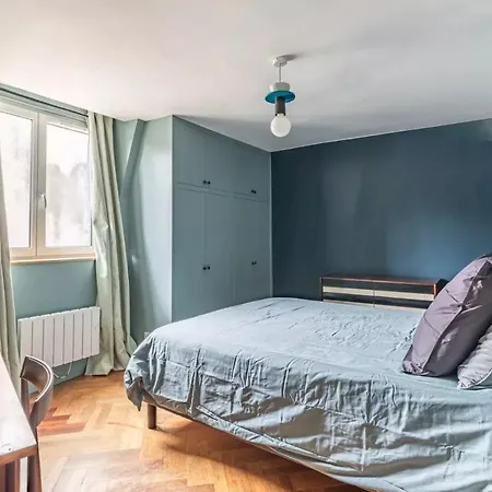 Charming Le Marais Apartment Paris